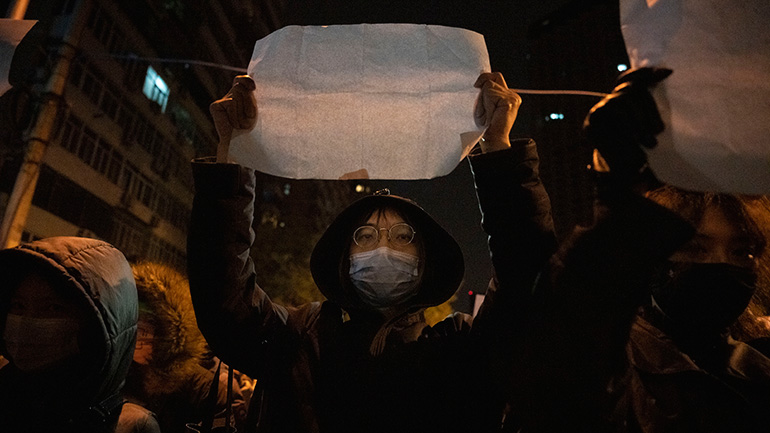 Κίνα: Το λευκό χαρτί σύμβολο των διαδηλωτών